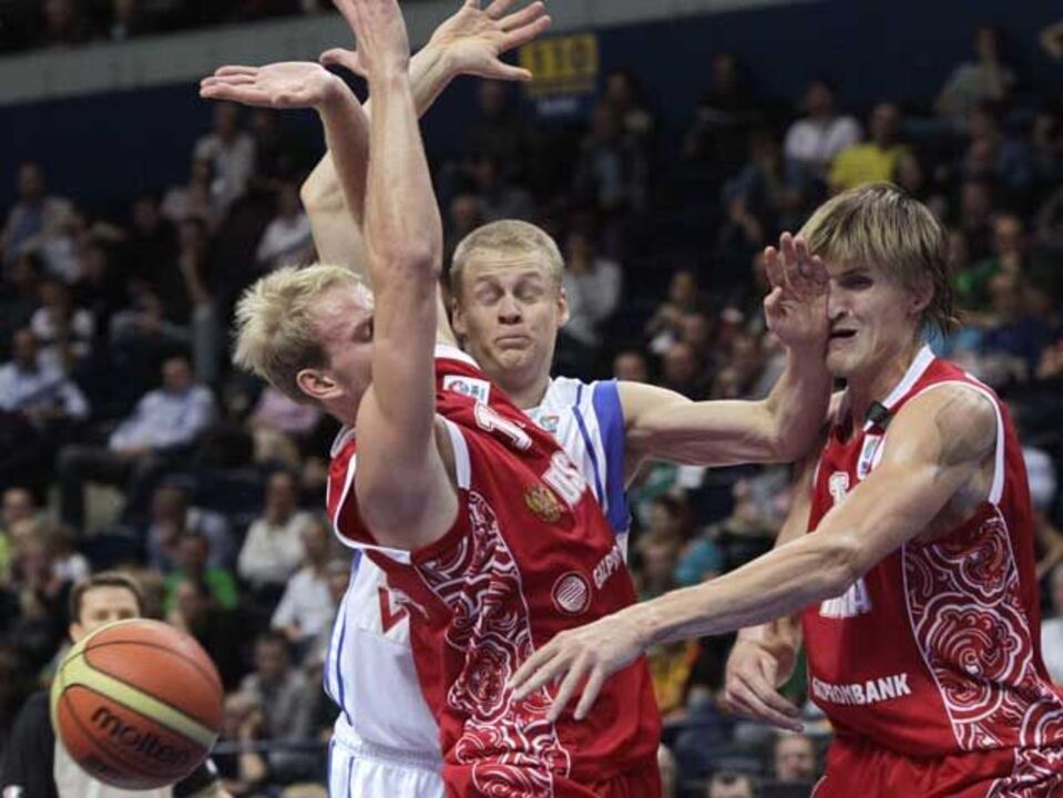 Rússia carimba passaporte para os "quartos"