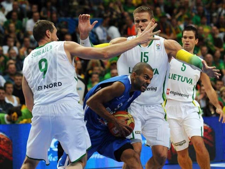 França vence Lituânia (73-67) e mantém-se invicta na prova