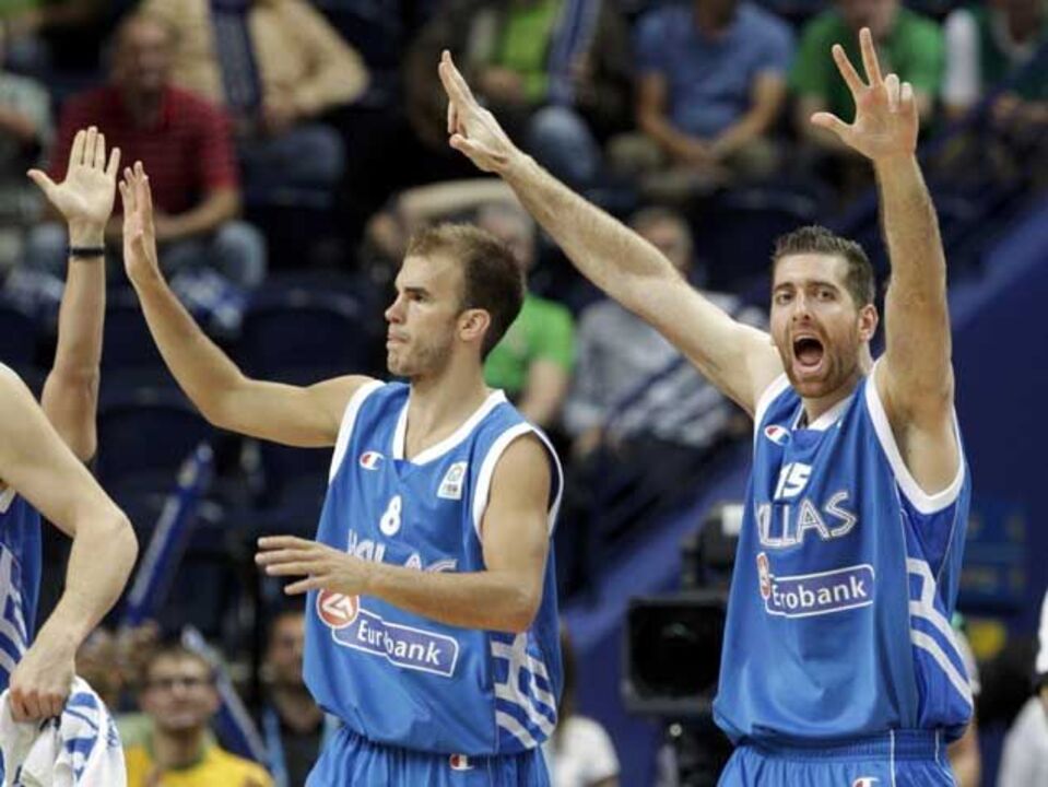 Grécia vence Sérvia e mantém sonho Olímpico