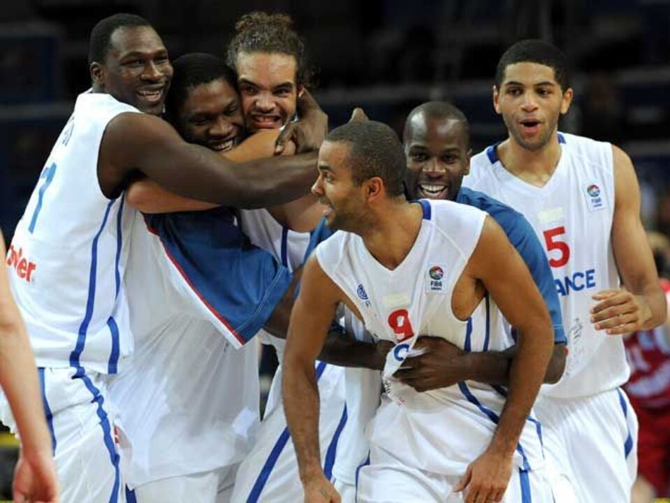 França estreia-se numa final