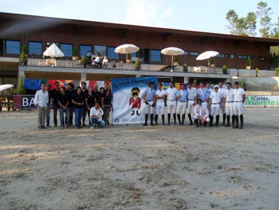 Hipismo: Diniz e Winigmood na final do Europeu de Saltos de Obstáculos