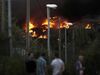 Incêndio de grandes dimensões numa sucata em Massamá 