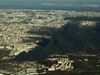 Incêndio de grandes dimensões numa sucata em Massamá 