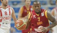 McCalebb dá triunfo à Macedónia