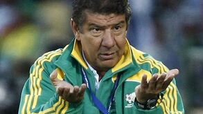 Joel Santana nem dá para aquecer