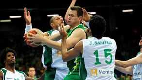 João Santos: «A 2.ª parte foi o que viram...»