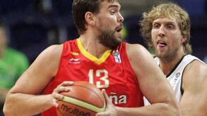 Espanha bate Alemanha por 77-68