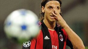 Ibrahimovic não viaja para Barcelona