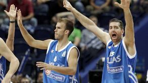 Grécia vence Sérvia e mantém sonho Olímpico