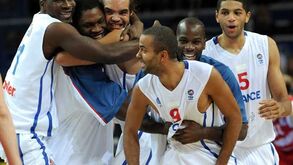 França estreia-se numa final