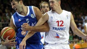 De Colo: «Temos que tentar parar Navarro»