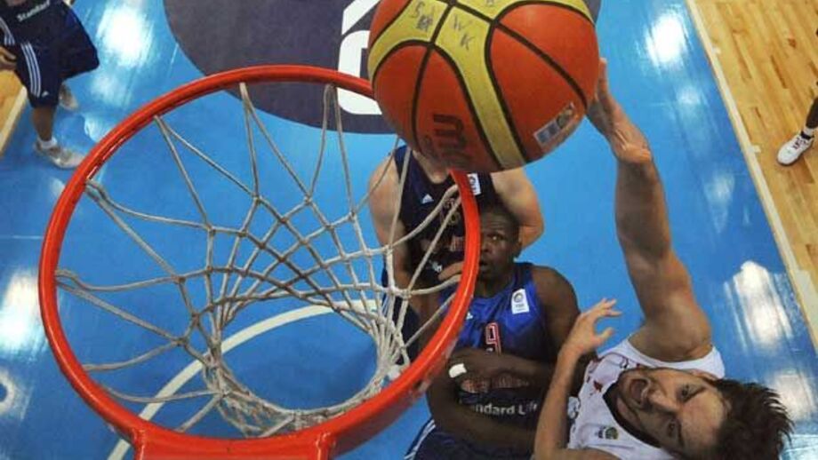 Espanha derrota Grã Bretanha