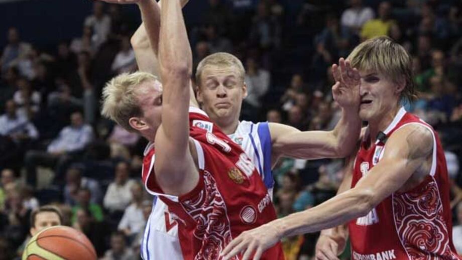 Rússia carimba passaporte para os "quartos"