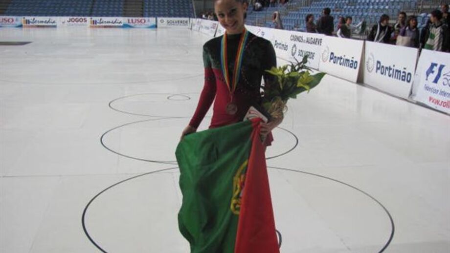 Patinagem Artística: Carolina Andrade conquista bronze