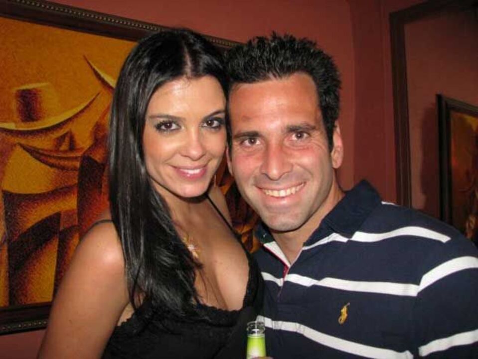Artur Moraes e Karina vão ser pais