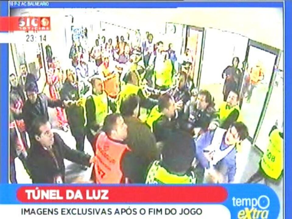 Agressões a soco e pontapé provadas