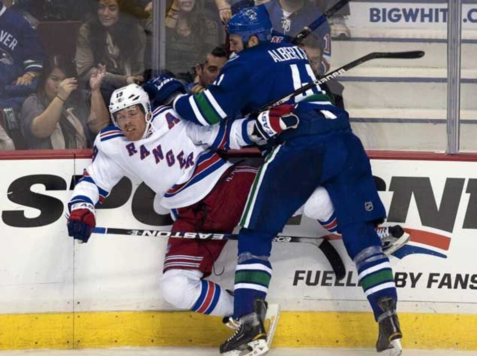 NHL: Canucks humilhados em casa