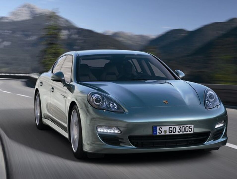 Porsche mete diesel no Panamera