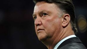 Van Gaal negoceia com Hamburgo