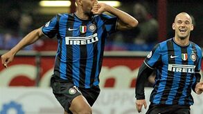 Inter dá Maicon para ter Tévez