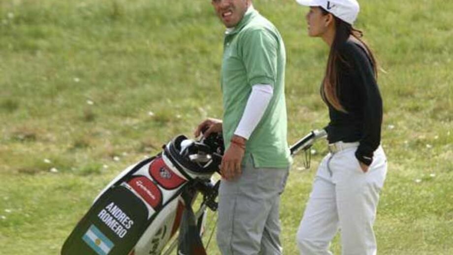 Tévez dedica-se ao golfe para descontrair