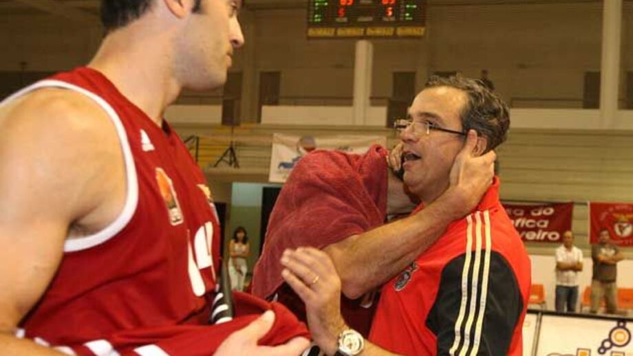 Benfica conquista Troféu António Pratas