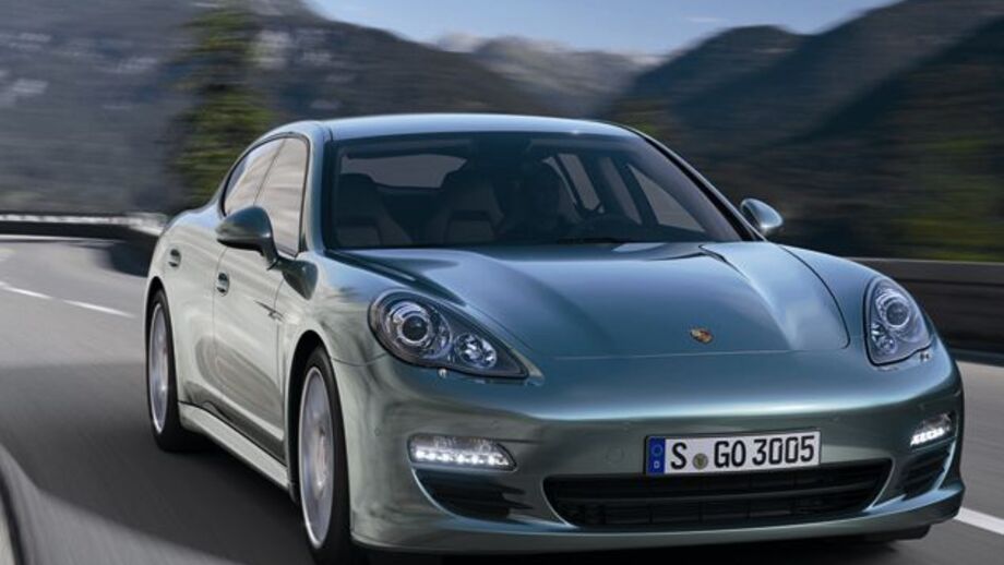 Porsche mete diesel no Panamera