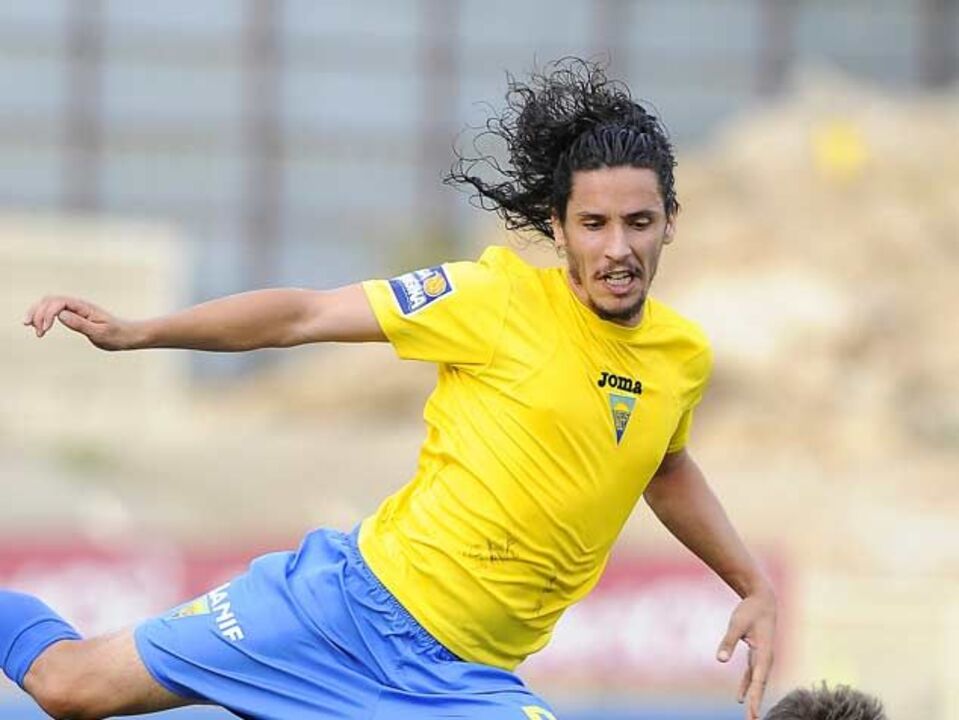 Estoril-Belenenses: Licá dá vitória aos canarinhos