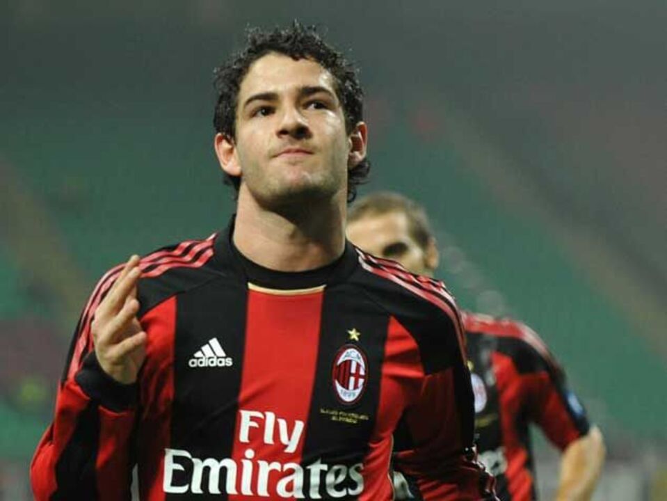 Alexandre Pato em campanha contra o cancro