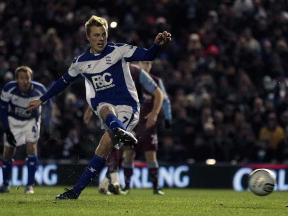 Birmingham perde com o Reading 