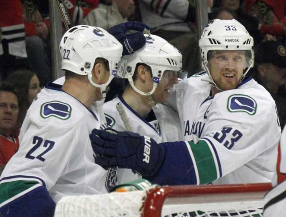 NHL: Power-play dos Canucks arrasa Blackhawks