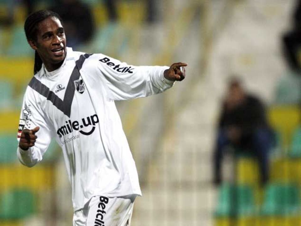 Edgar deu 38 pontos