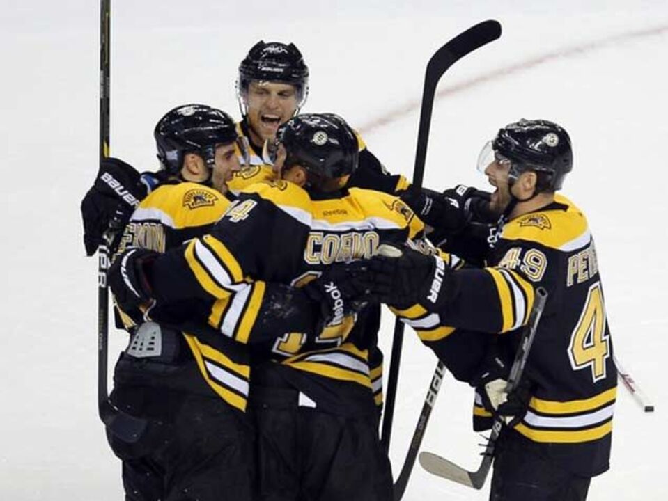 NHL: Bruins de Corvo continuam em crescendo
