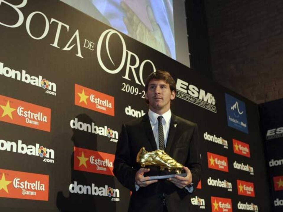 Ronaldo ganha terreno a Messi para a Bola de Ouro
