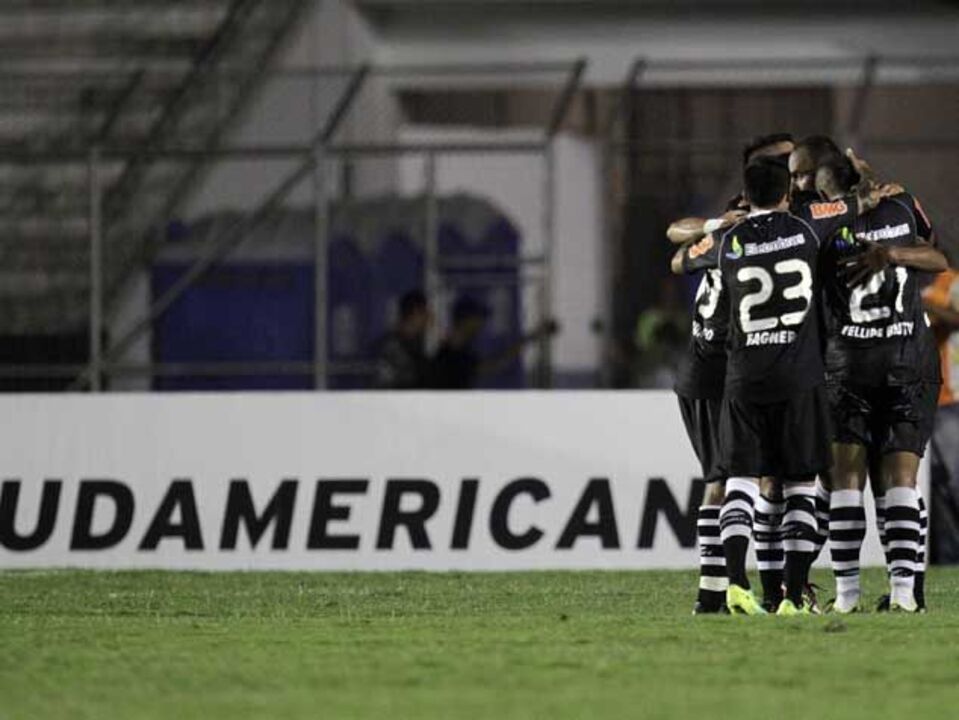Intenso duelo pelo acesso à final da Sudamericana