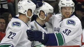 NHL: Power-play dos Canucks arrasa Blackhawks