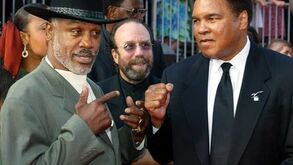 Campeões de boxe lamentam morte de Frazier