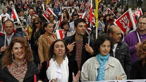 Funcionários públicos contestam 