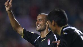 Granada favorito em duelo de aflitos
