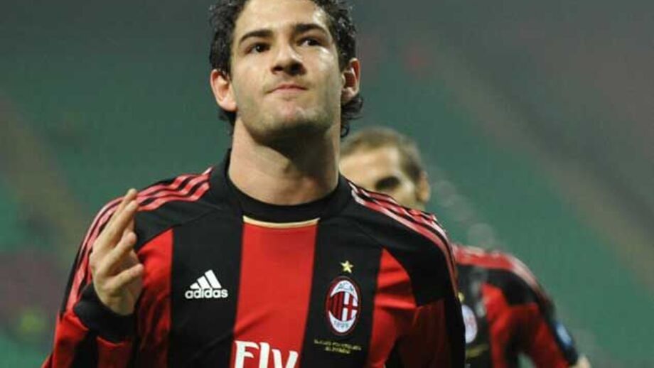Alexandre Pato em campanha contra o cancro