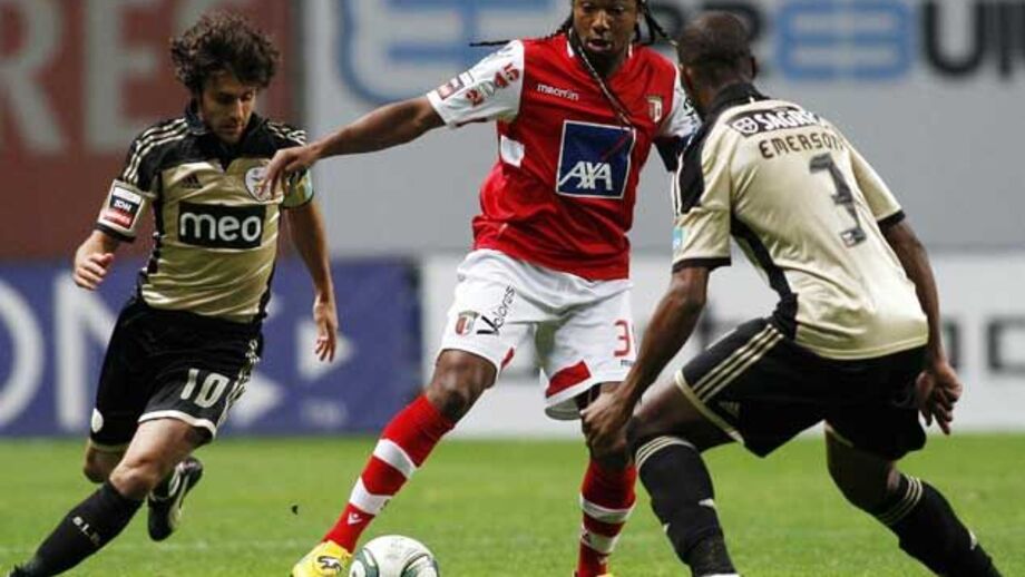 Alan: «Javi García chamou-me de preto»