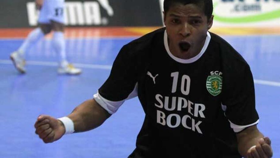 UEFA Futsal Cup: Sporting supera Gyori ETO