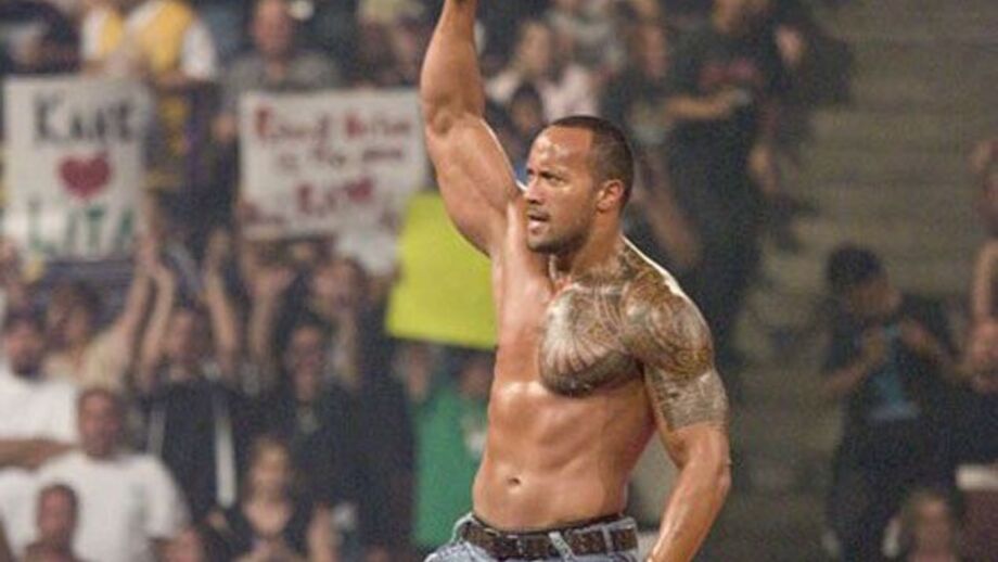 Wrestling: The Rock regressa em grande forma