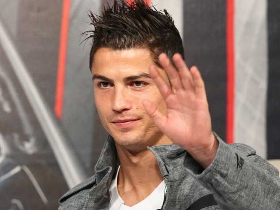 Ronaldo feliz por estar entre os três finalistas 