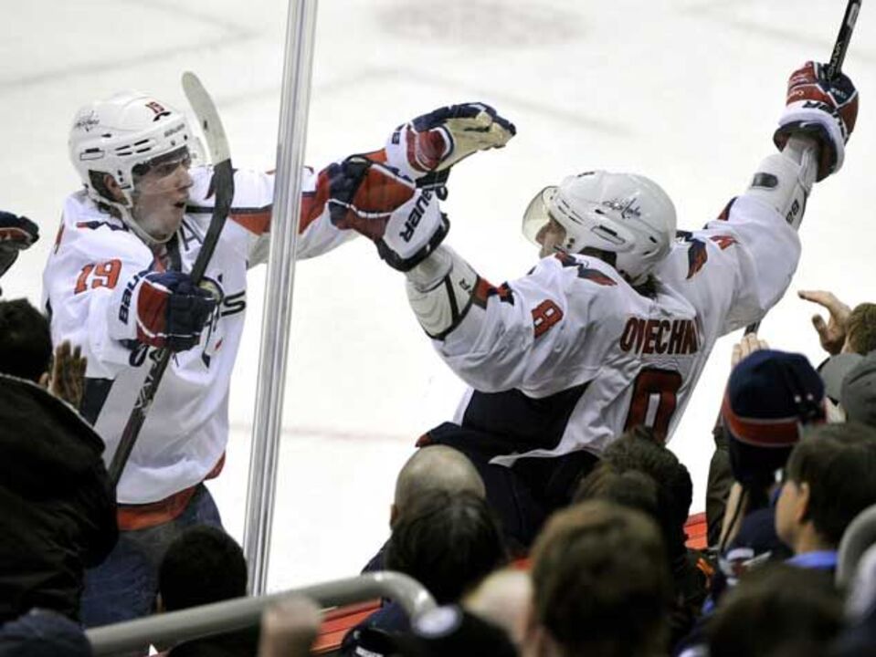 NHL: Ovechkin salva Capitals em Winnipeg