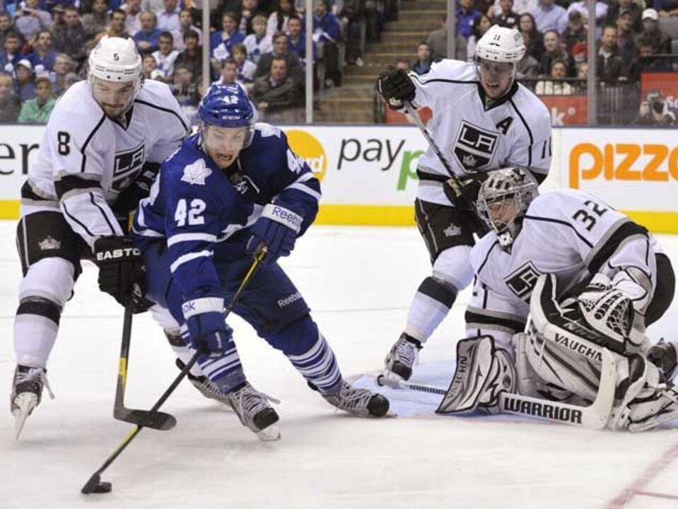 NHL: Doughty e Ribeiro em bom plano