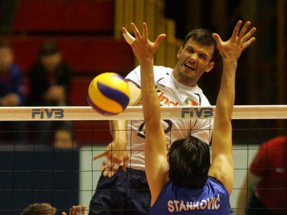 João José ganha na Liga dos Campeões