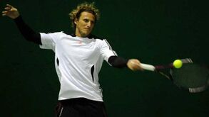 Forlán troca futebol por ténis