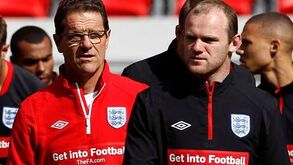 Capello pondera deixar Rooney de fora