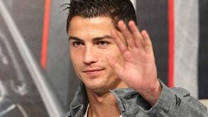 Ronaldo feliz por estar entre os três finalistas 